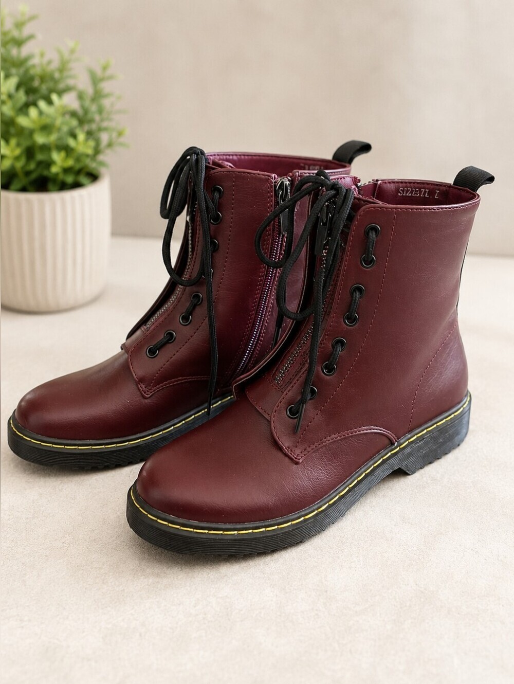 Avitto Designs Saranti Women's Burgundy Combat Boots Size 7 New Without Tags - Picture 2 of 8